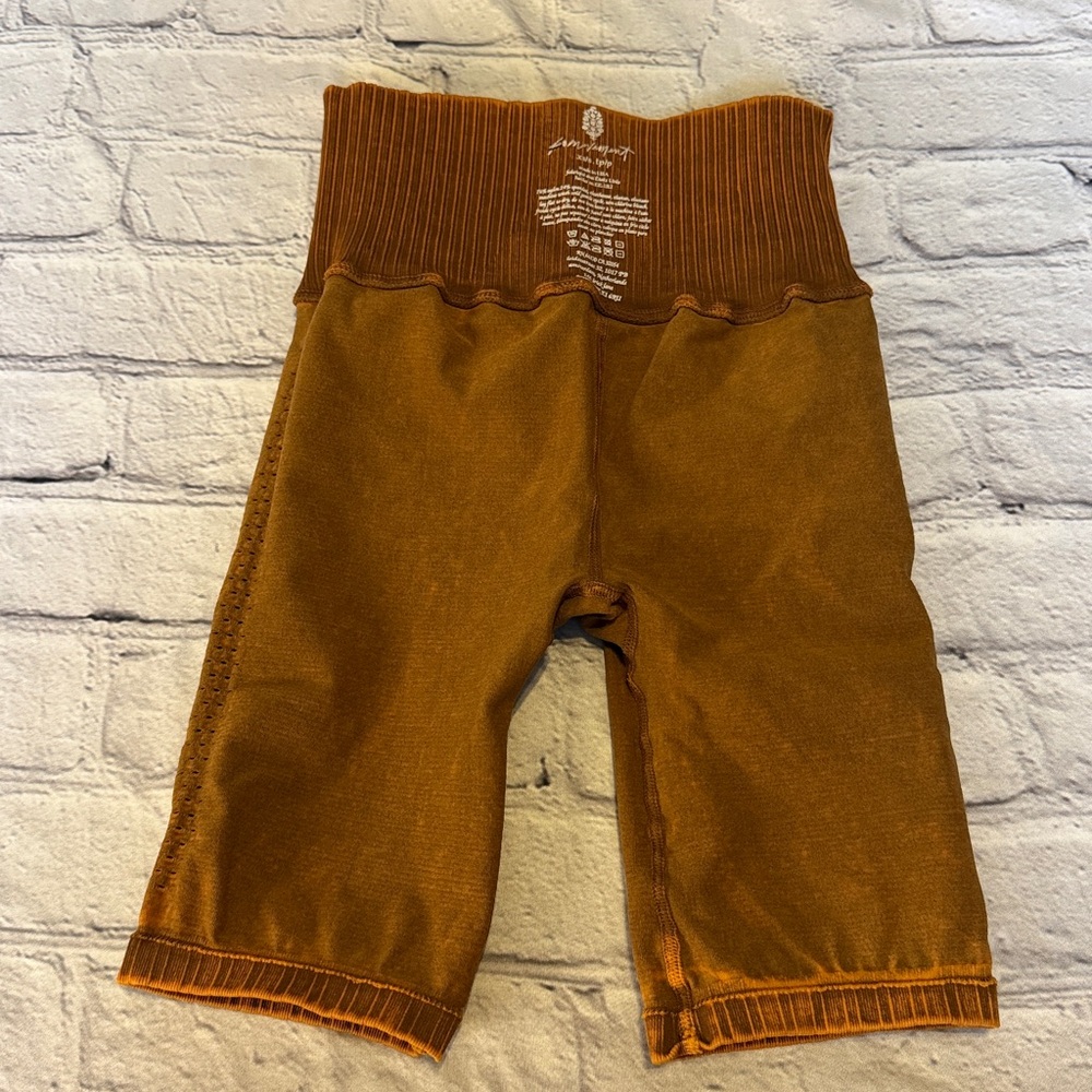 NWOT FP Movement Good Karma Bike Short - Toasted Coconut / Brown - Size XS/S - Picture 17 of 17